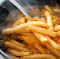 Read more about the article When Do I Need To Change My Deep Fryer Oil?